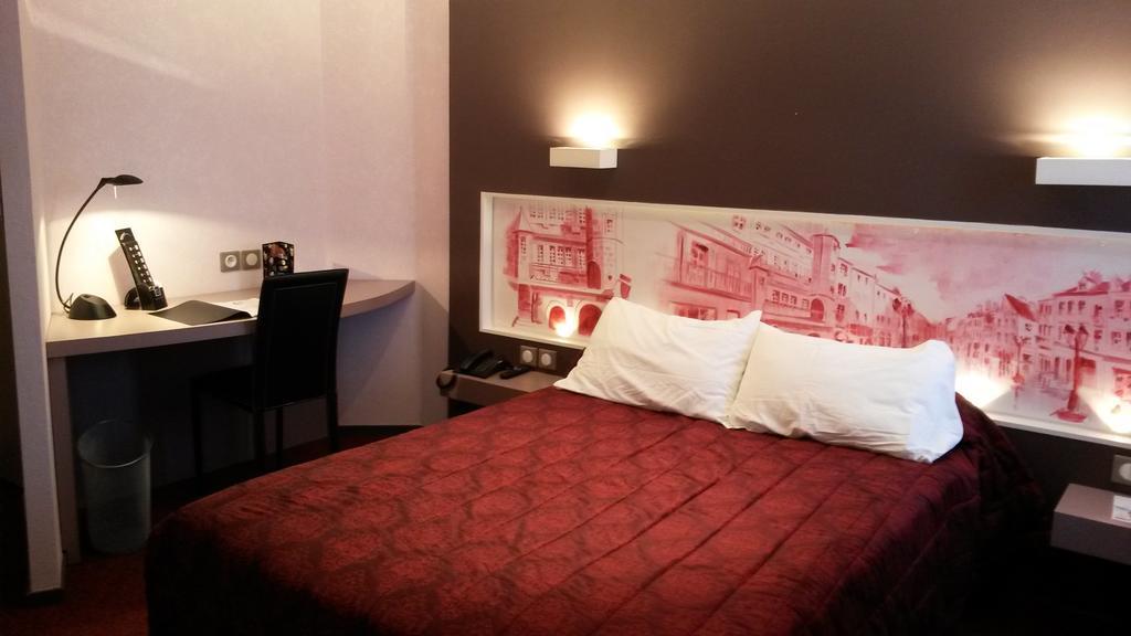 Hotel De La Cloche Ντολ Δωμάτιο φωτογραφία